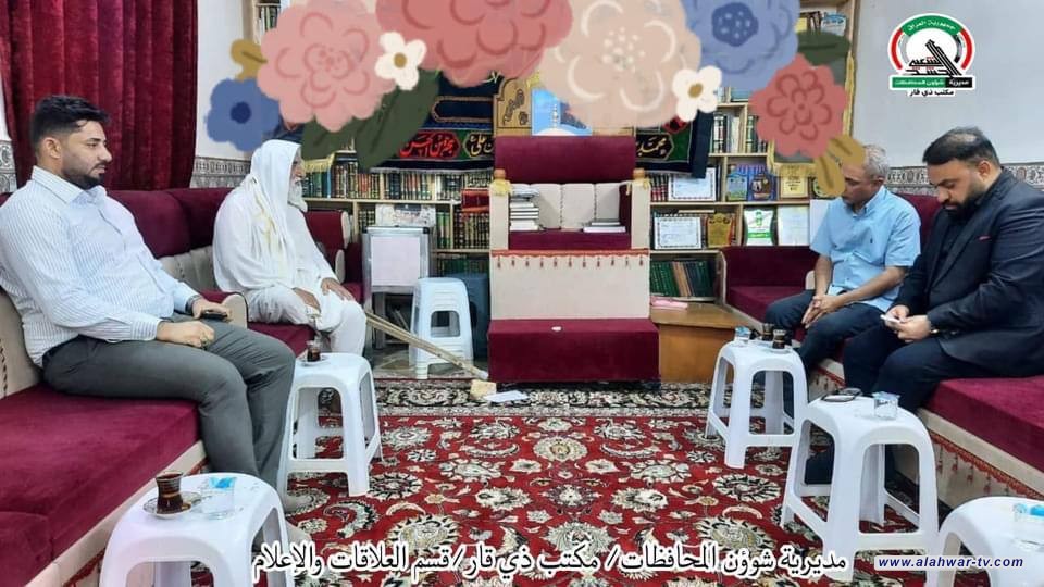 مدير مديرية شؤون المحافظات مكتب ذي قار  السيد حسين مجيد الشطري و مدير بلدية الشطرة